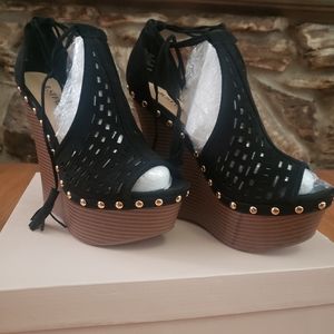 Black Wedge Shoe